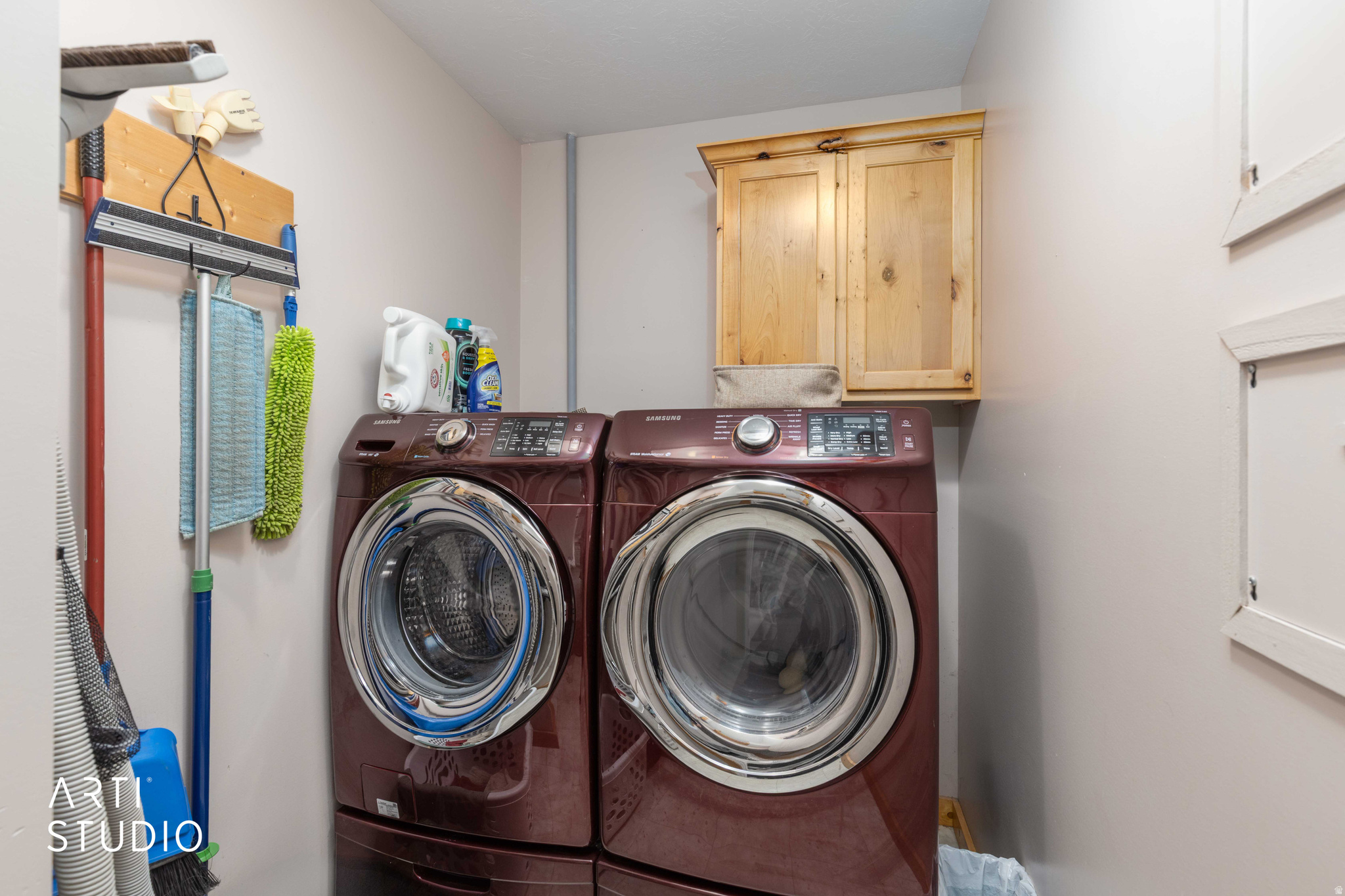 WILLOW CREEK - Residential