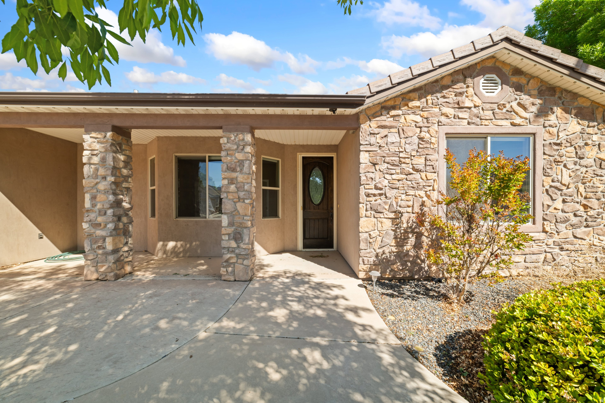 COBBLESTONE FIELDS - Residential