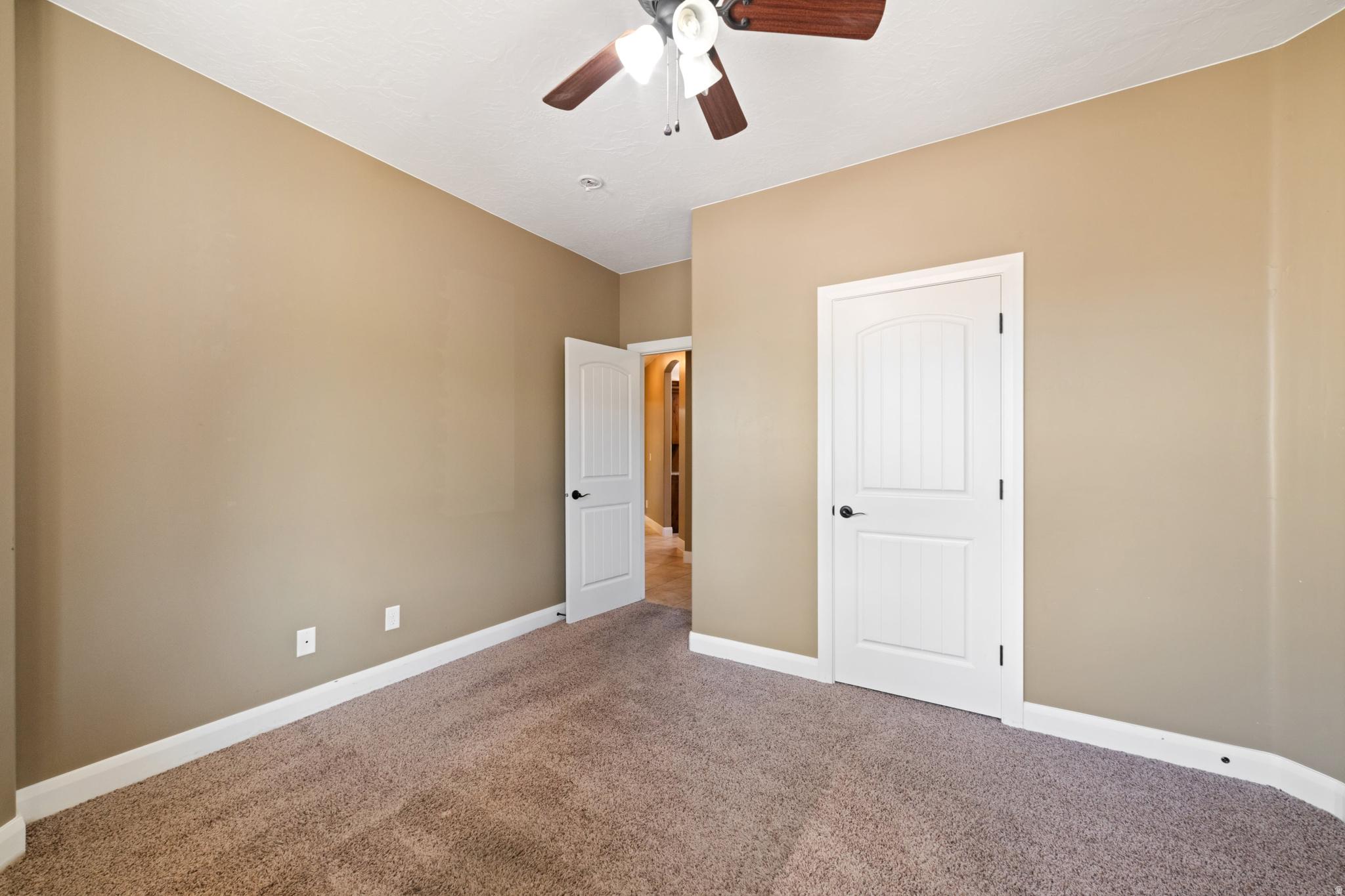 COBBLESTONE FIELDS - Residential