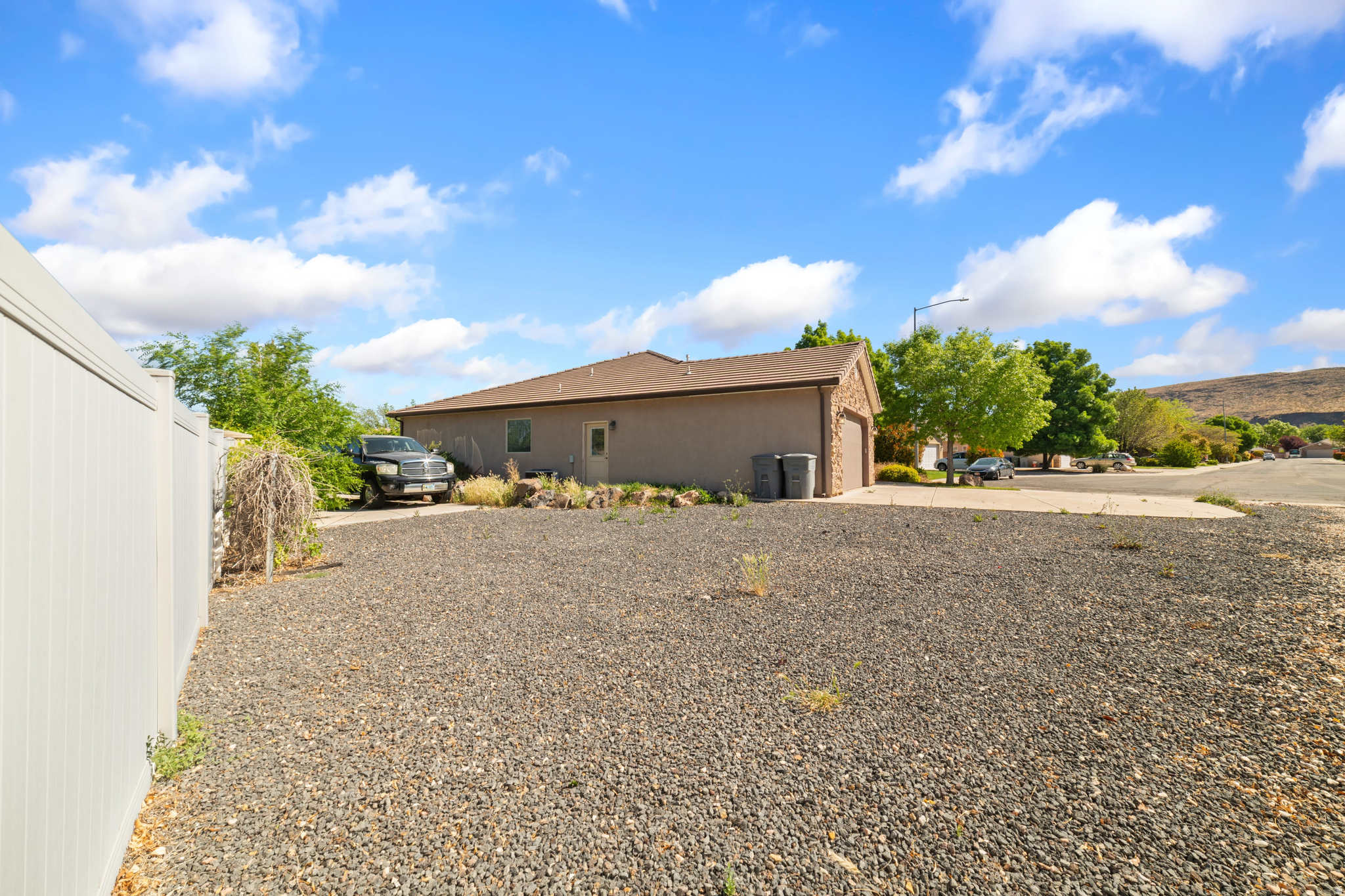 COBBLESTONE FIELDS - Residential