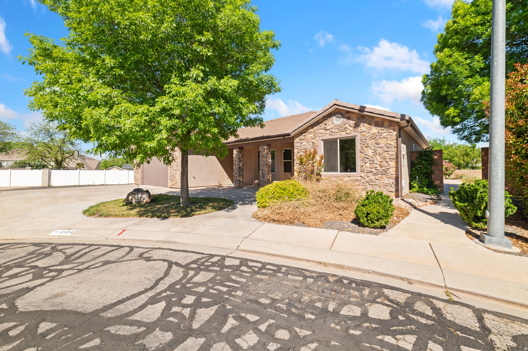 COBBLESTONE FIELDS - Residential
