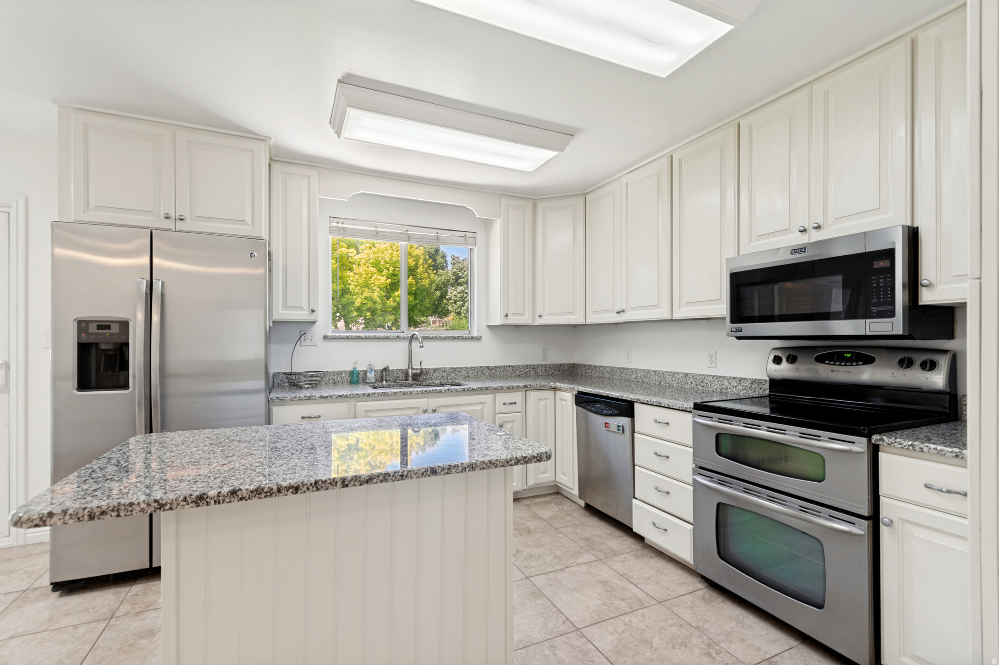 WESTVIEW - Residential