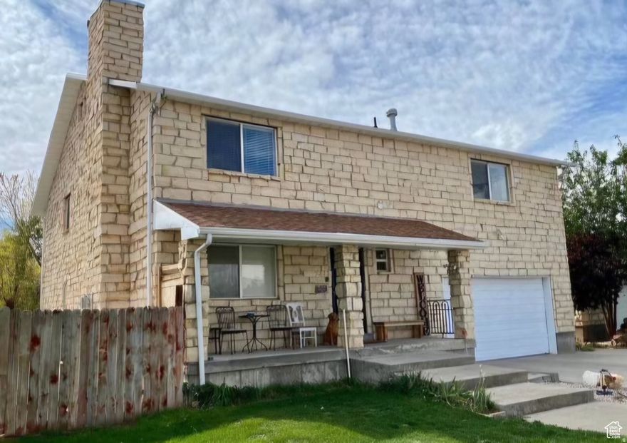 Amazing over 5,500sqft custom home Features Unique open layout Kitchen. With 5 Bedrooms, 4 Bathrooms and Bonus Room/Storage, The Unfinished Basement gives new owner so much more living room or a Man cave. Also the backyard features Fruit trees, garden area and Property includes a 1/4 share Fillmore Water Users Irrigation water.