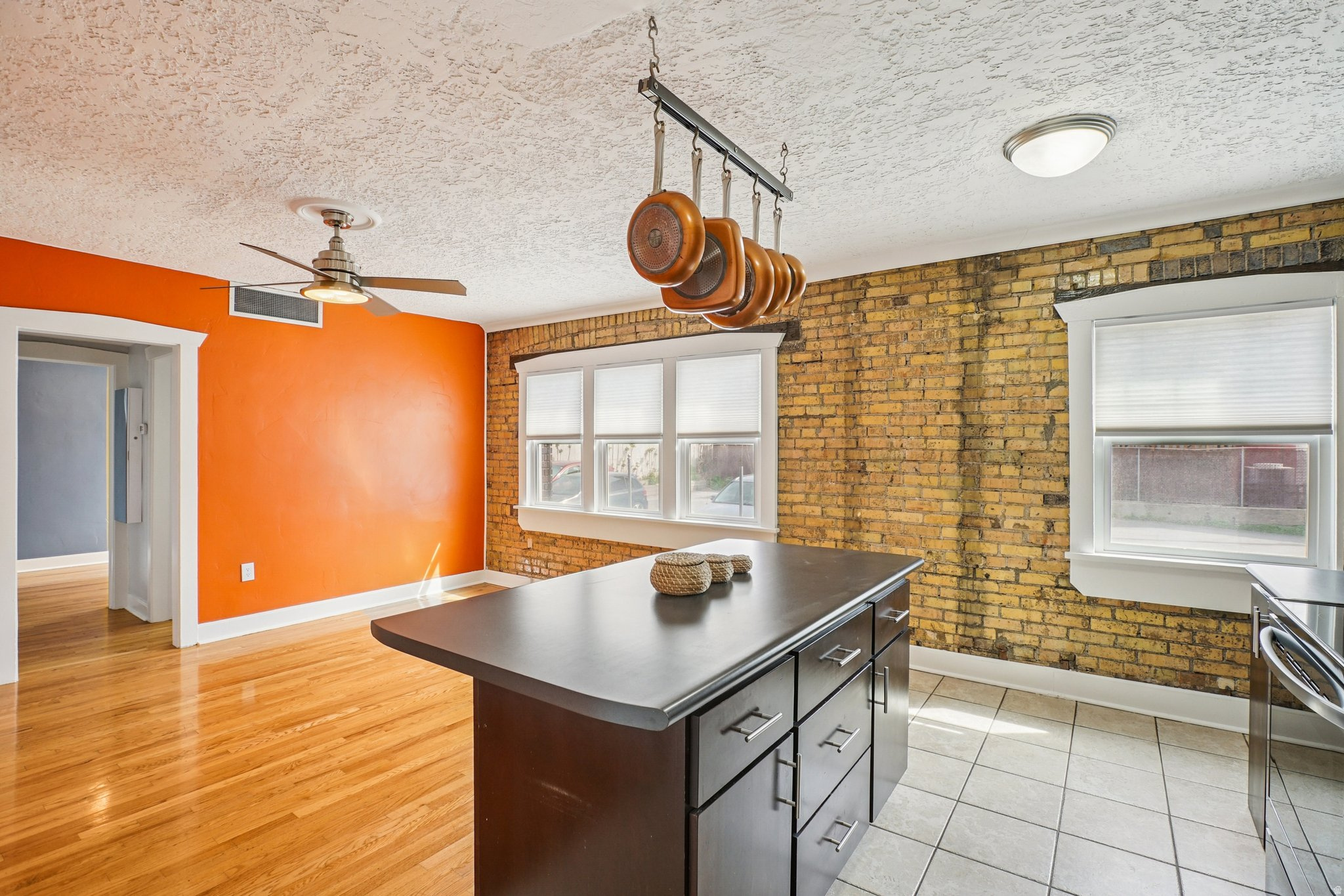 ARMISTA CONDO - Residential