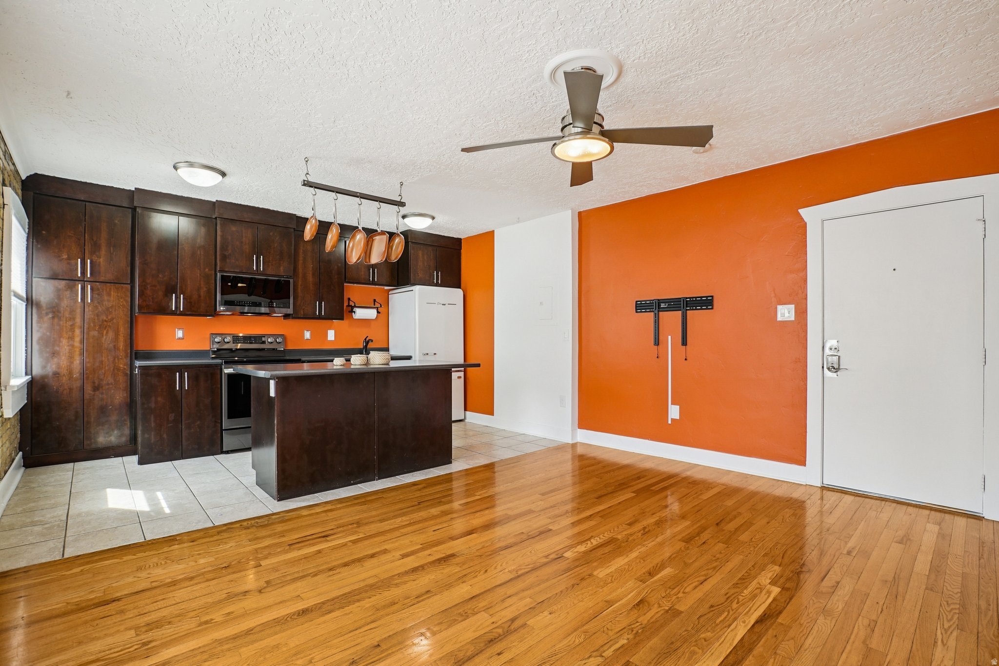 ARMISTA CONDO - Residential