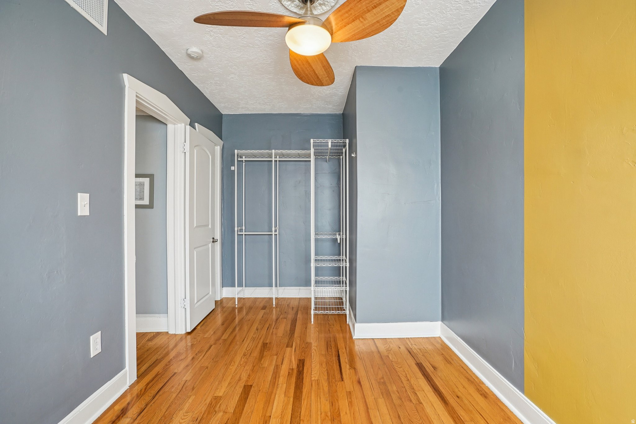 ARMISTA CONDO - Residential