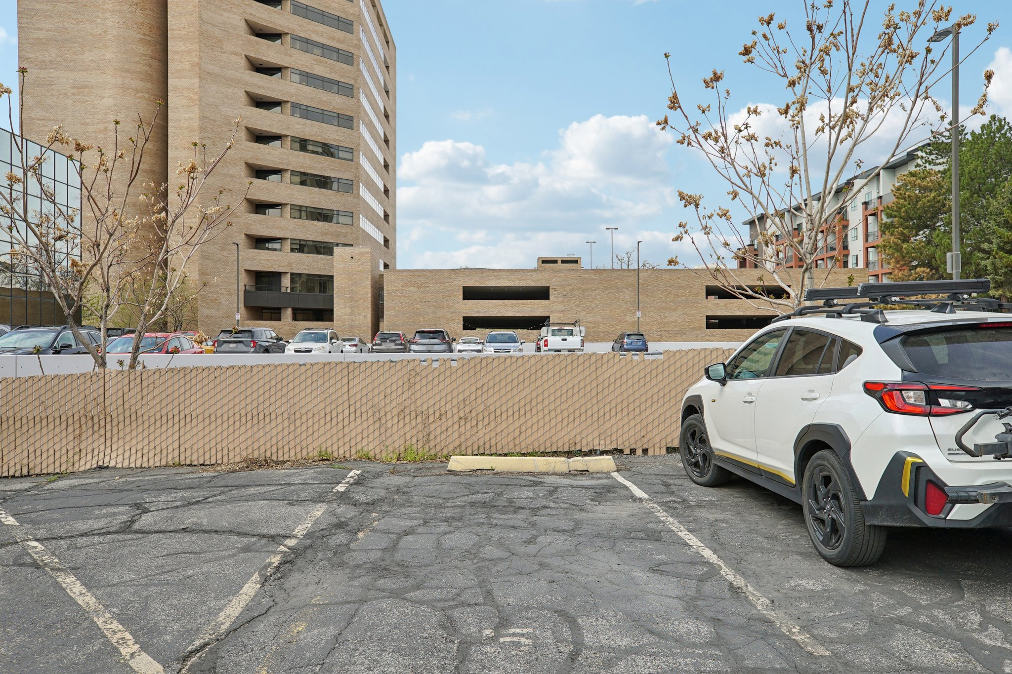 ARMISTA CONDO - Residential