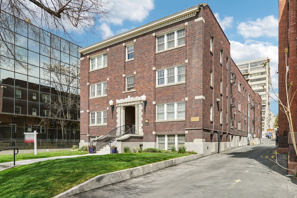 Photo of 555 E 100 S #206, Salt Lake City, UT 84102 (MLS # 2146552)