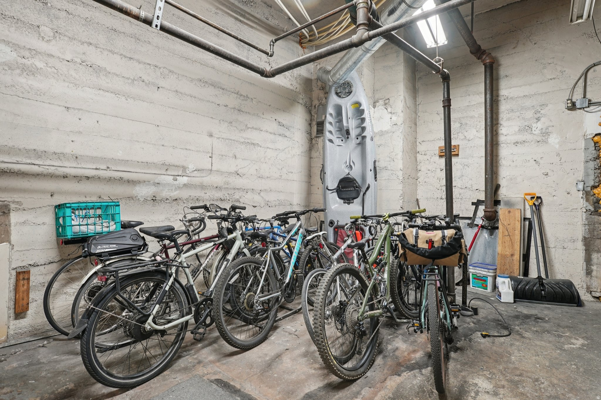 ARMISTA CONDO - Residential