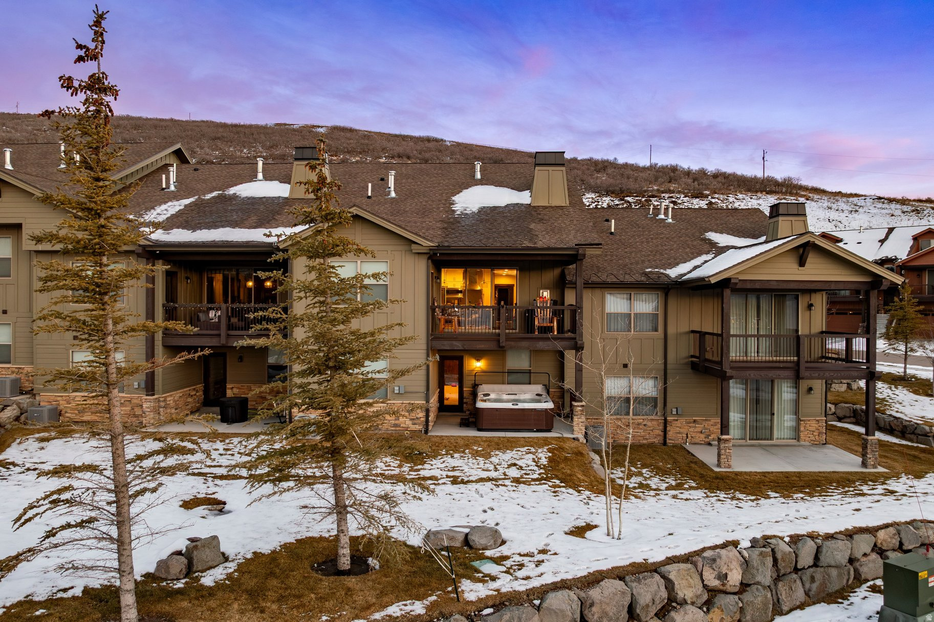 BLACK ROCK RIDGE - Residential