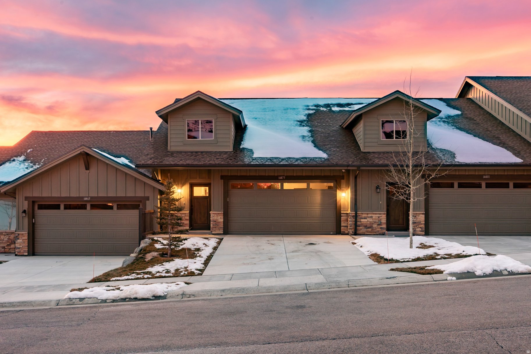 BLACK ROCK RIDGE - Residential