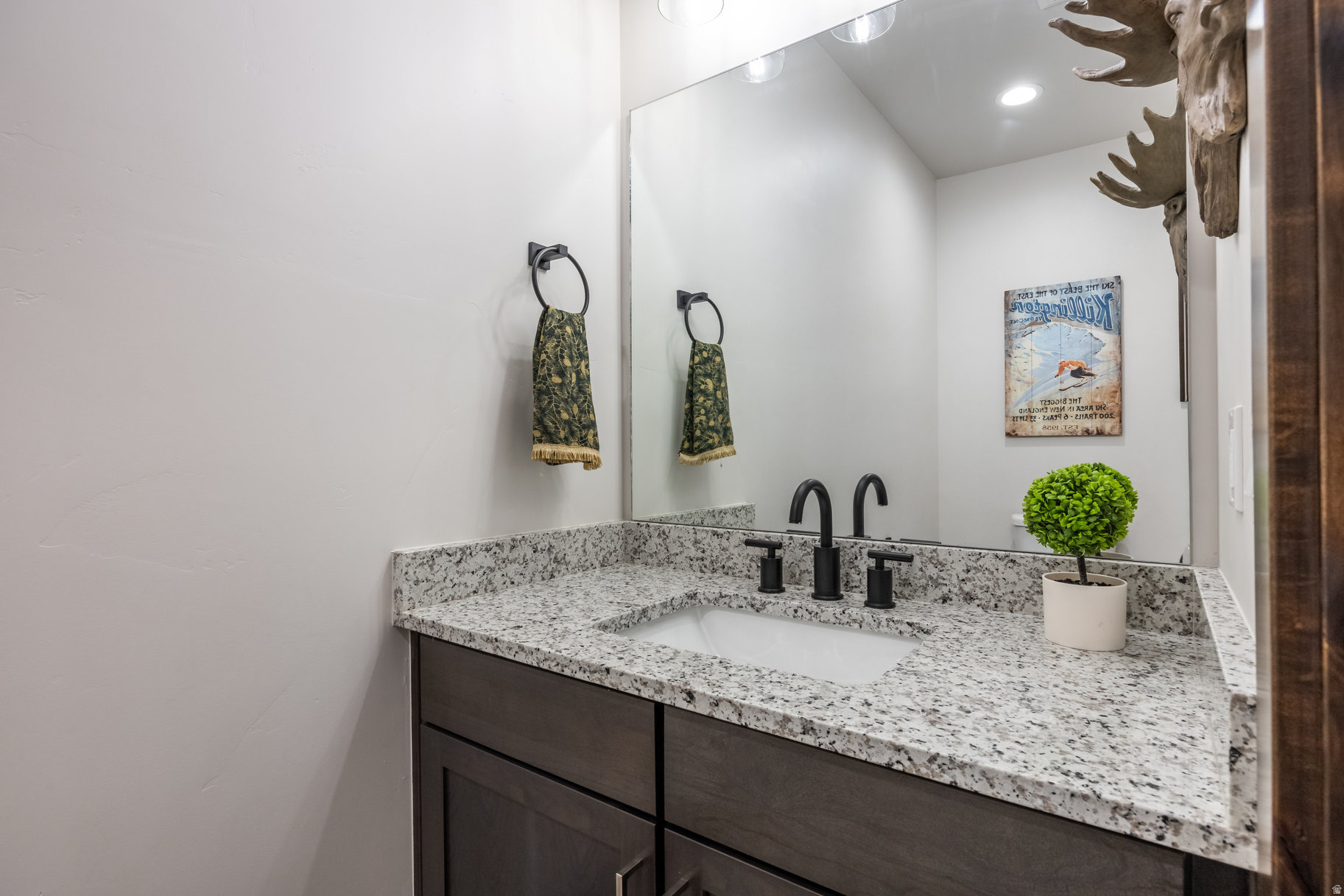 BLACK ROCK RIDGE - Residential