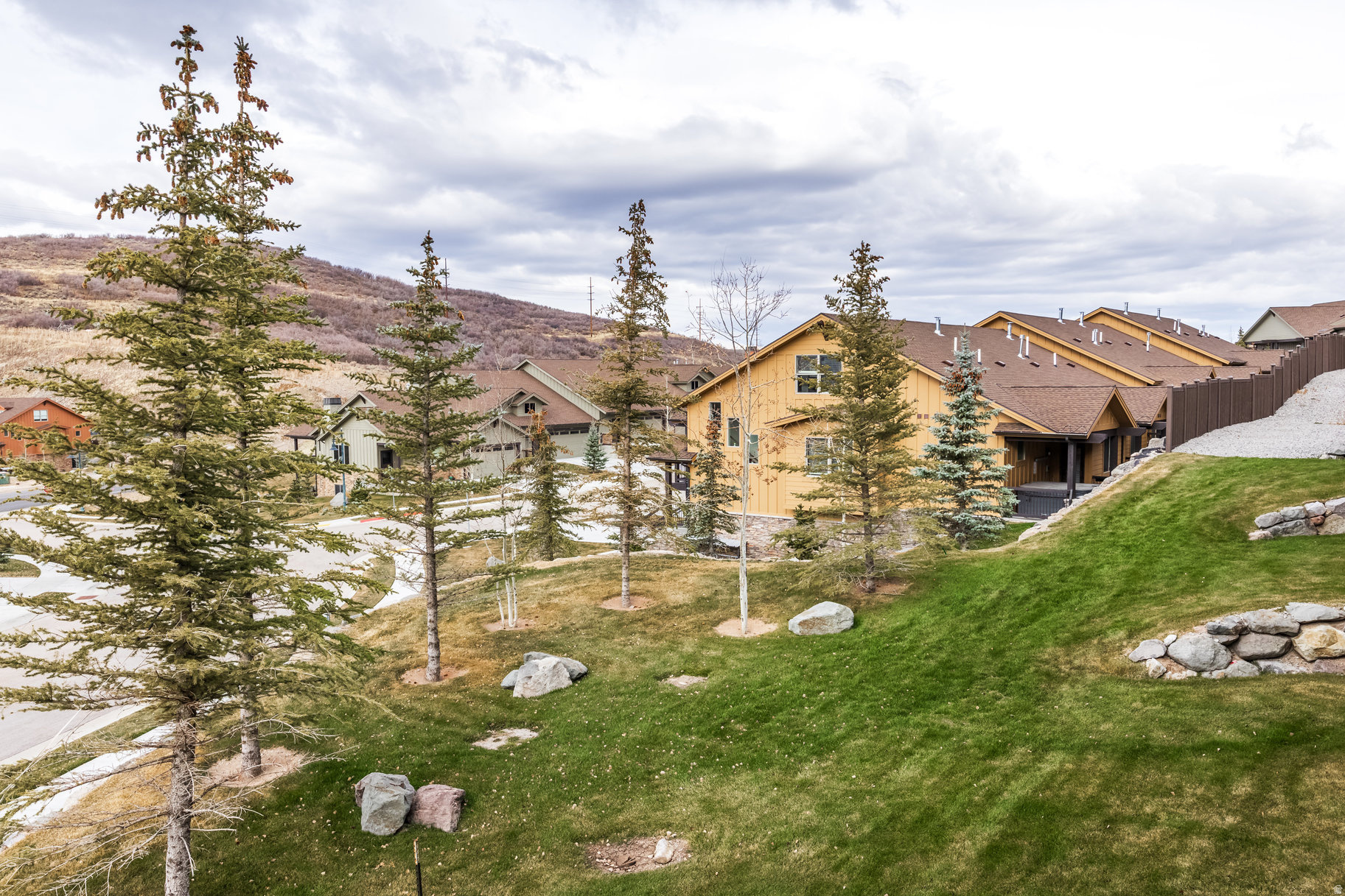 BLACK ROCK RIDGE - Residential