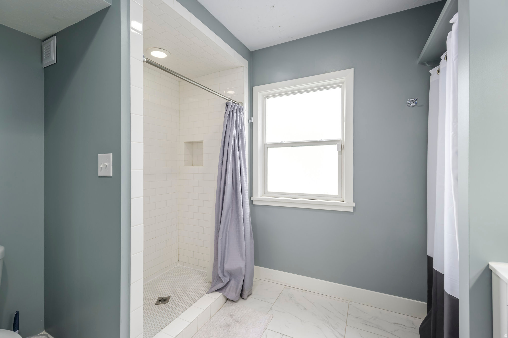 ARLINGTON HEIGHTS - Residential