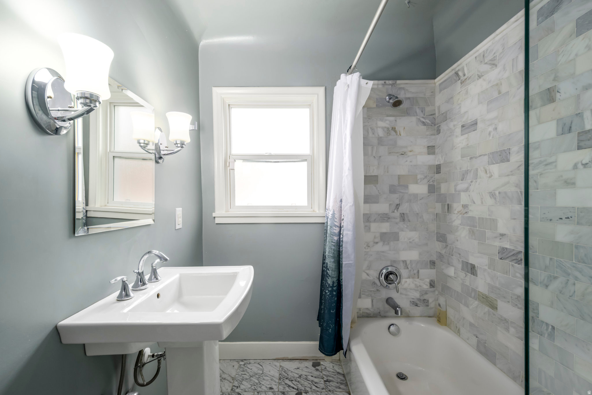 ARLINGTON HEIGHTS - Residential