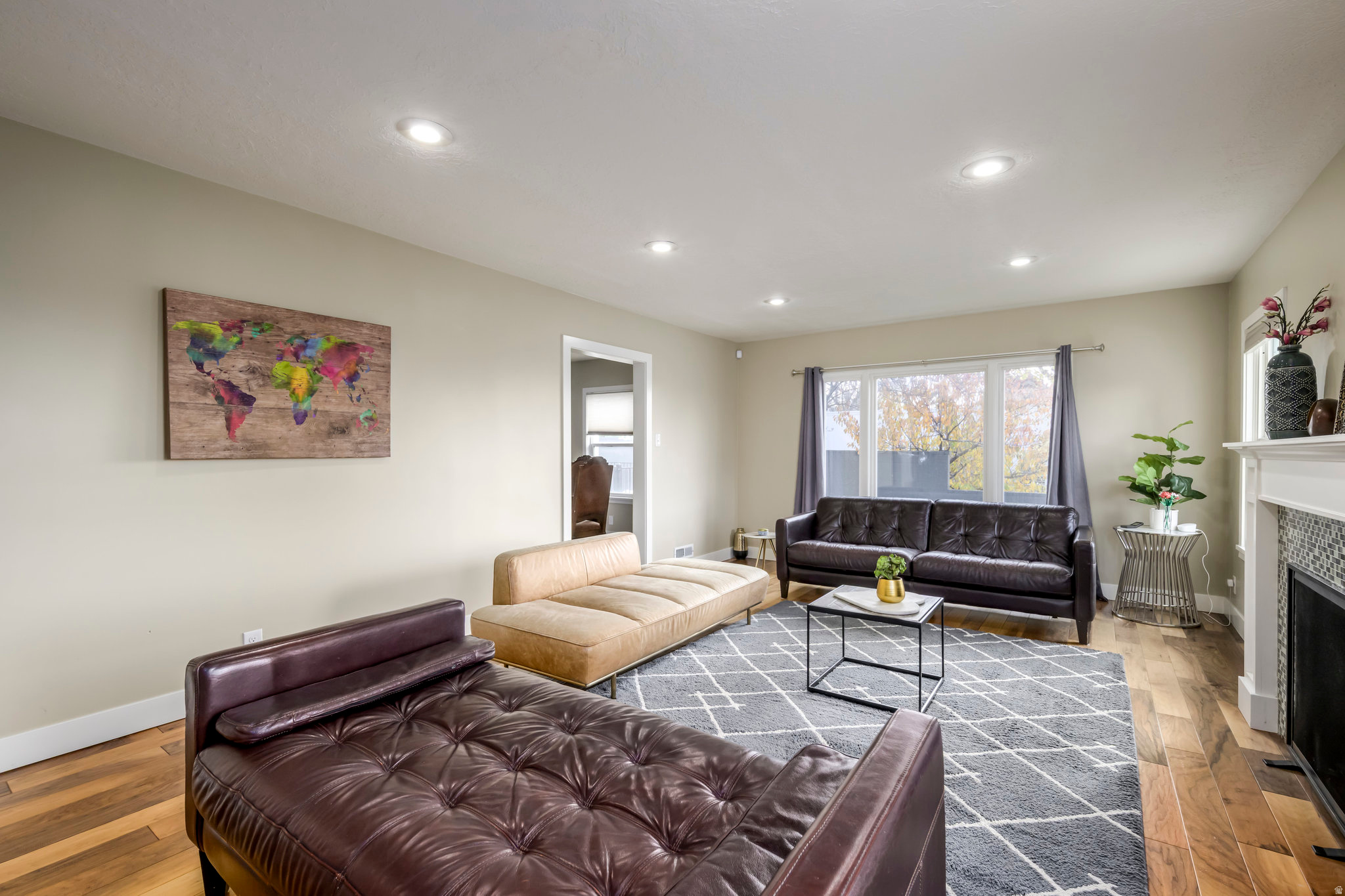 ARLINGTON HEIGHTS - Residential