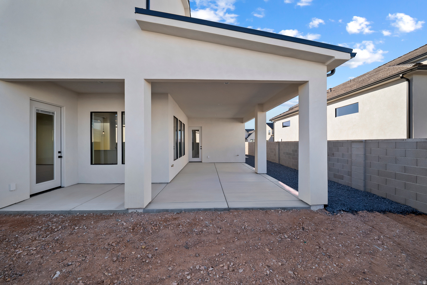 DESERT HORIZON - Residential