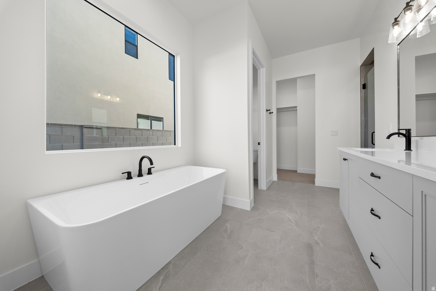 DESERT HORIZON - Residential