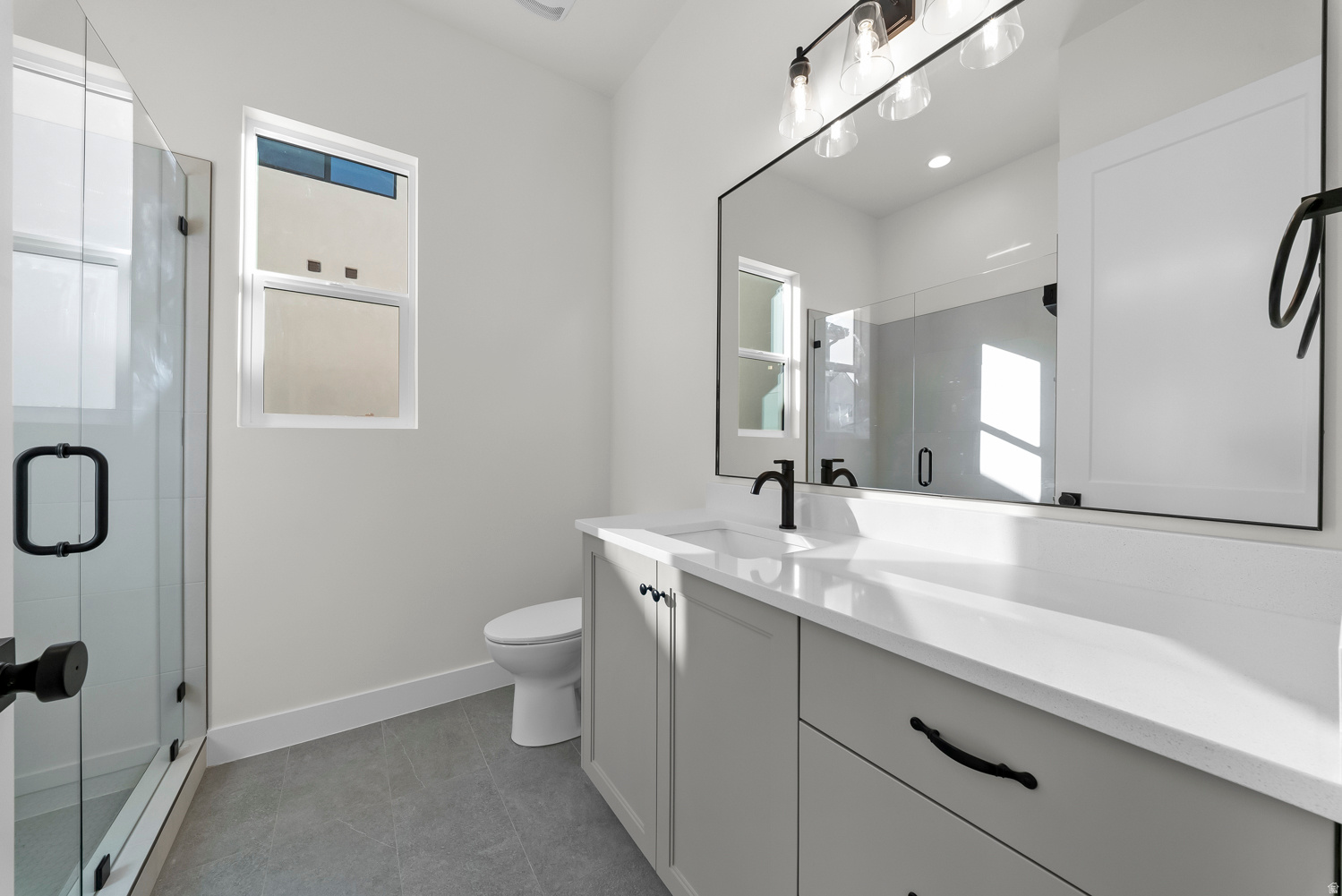 DESERT HORIZON - Residential