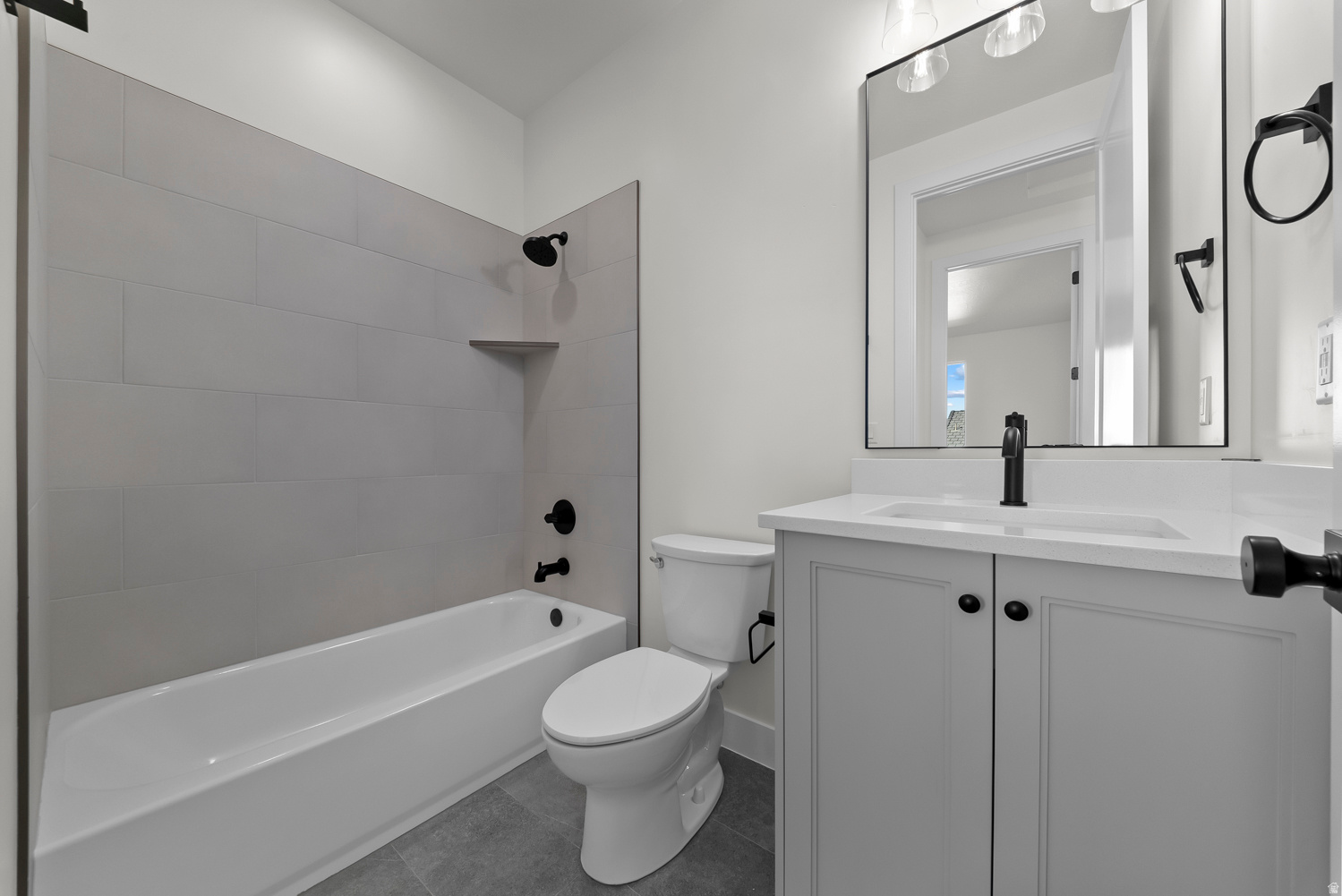 DESERT HORIZON - Residential