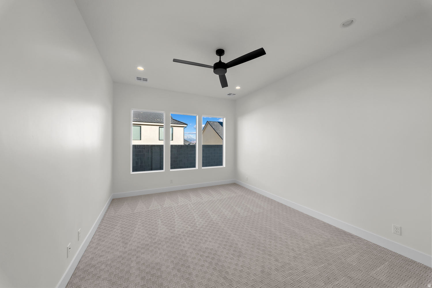 DESERT HORIZON - Residential