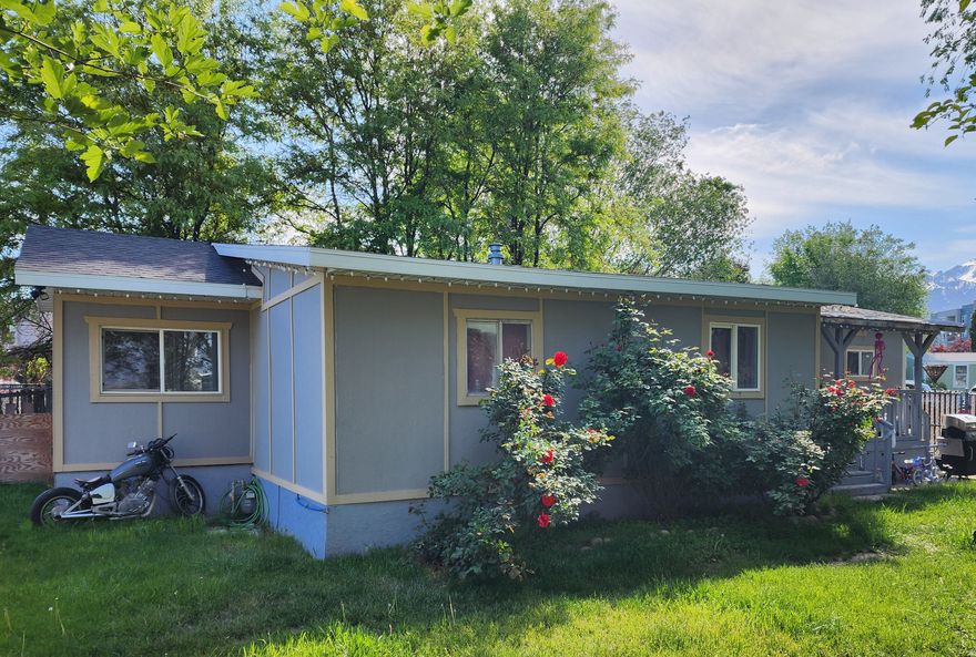 Larger than average single wide, with a larger than average lot space! This home is a must see! This home has the space of a double wide! Has all the upgrades! Check out those bathrooms! This secluded community offers peace and quiet. Schedule your tour today! We have many financing options for this type of property! Call today! Sq. Ft. provided as a courtesy measurement only. Buyer/Buyer Broker to verify all information.