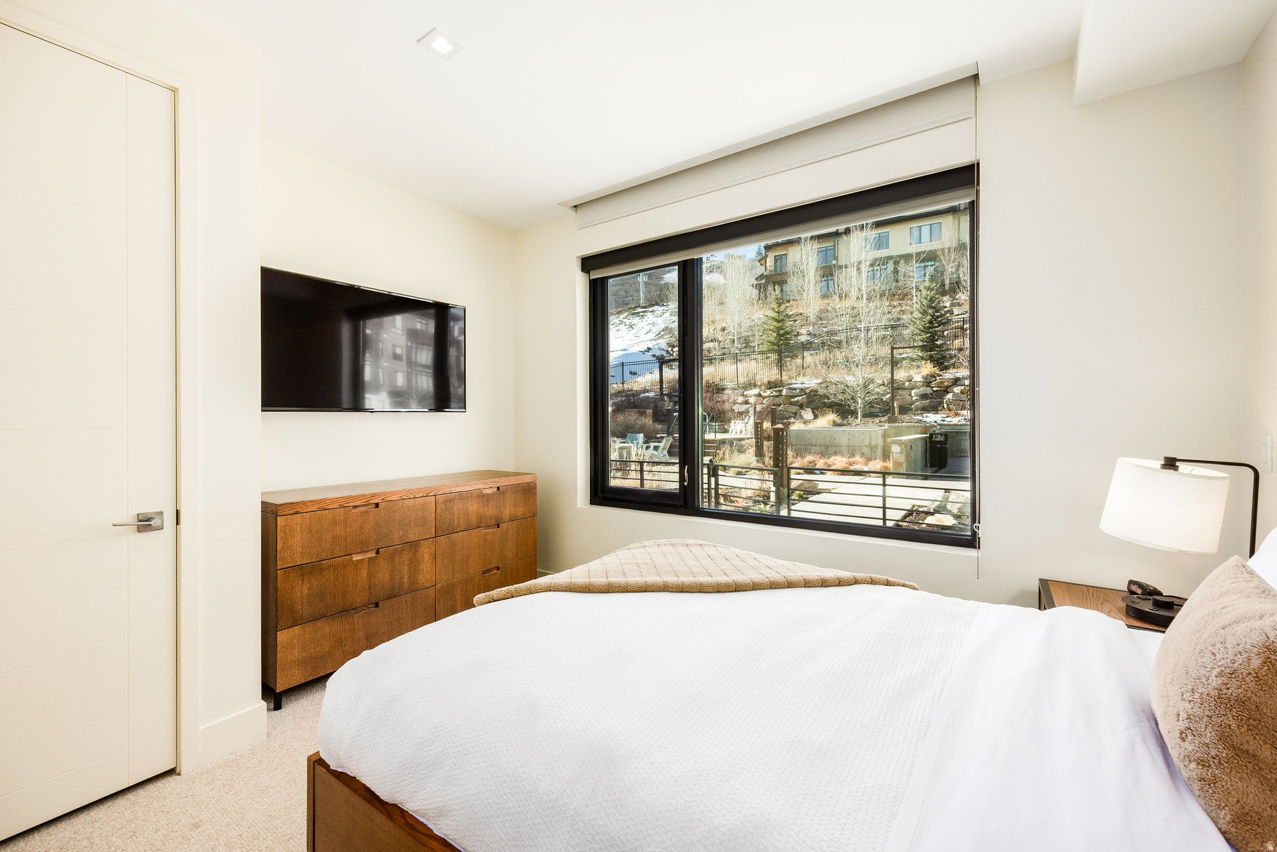 LIFT CONDOS - Residential