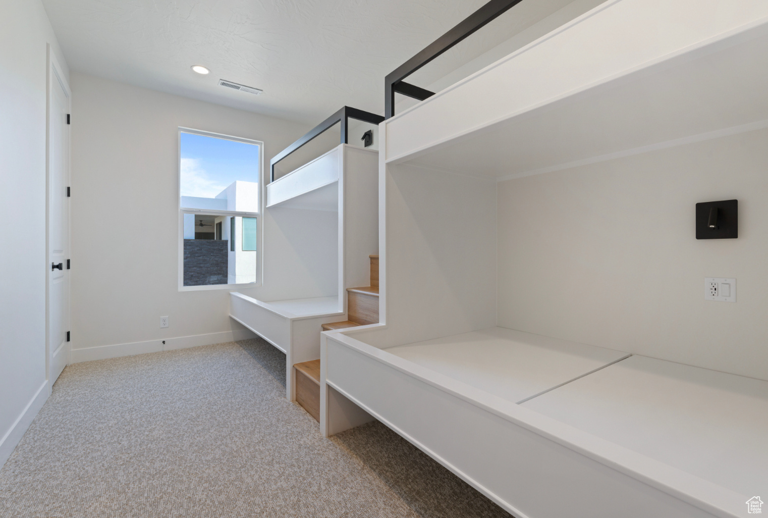 ATKINVILLE TOWNHOMES AT DESERT COLOR - Residential