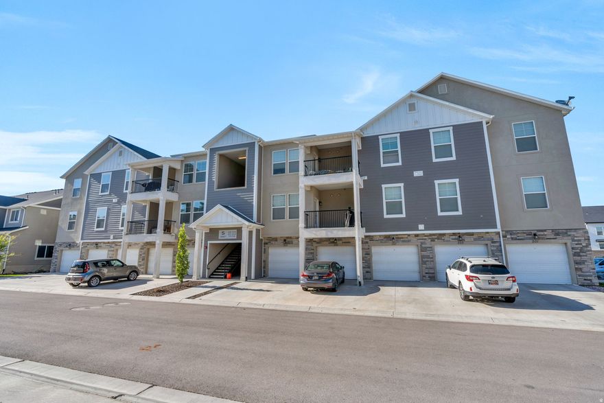 Highly desired TOP FLOOR, 3 bedroom 2 bath condo in Lehi with open design & tons of NATURAL LIGHT. Kitchen features QUARTZ counter tops and STAINLESS steel appliances. Move-in ready. Master bedroom features EXTRA space perfect for office or reading nook. HOA includes  POOL, fully equipped GYM, clubhouse, park with playground, water, sewer, trash, and snow removal. Enjoy SUMMER while lounging by the POOL!!  Storage or parking space in your 1 car GARAGE! Convenient location: minutes to Costco, restaurants, shopping, hospital, park, schools, easy distance to I-15, redwood road, THANKSGIVING POINT & Silicon Slopes! Buyer/agent to verify all. Square footage per county records. (Photos of Master bedroom and bathroom are from the model home and not this home)