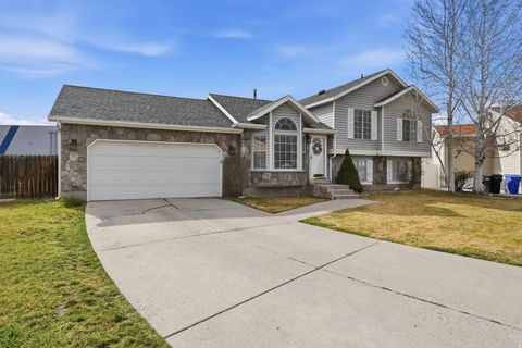 Photo of 3179 W 9190 S, West Jordan, UT 84088 (MLS # 2144729)