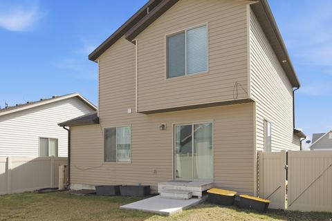 Tiny photo for 1711 E SHADOW DR, Eagle Mountain, UT 84005 (MLS # 2145040)