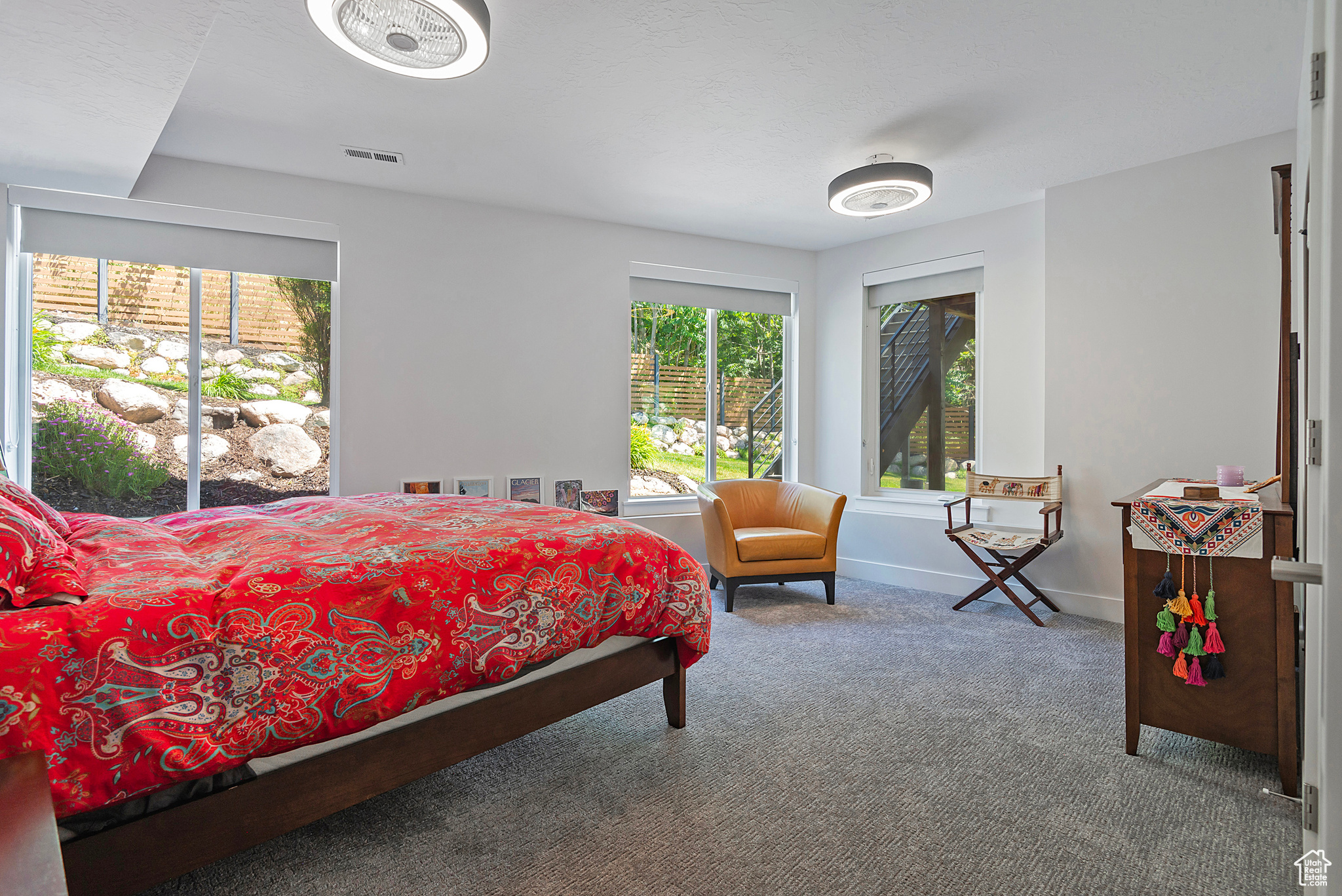 COLUMBUS COURT - Residential