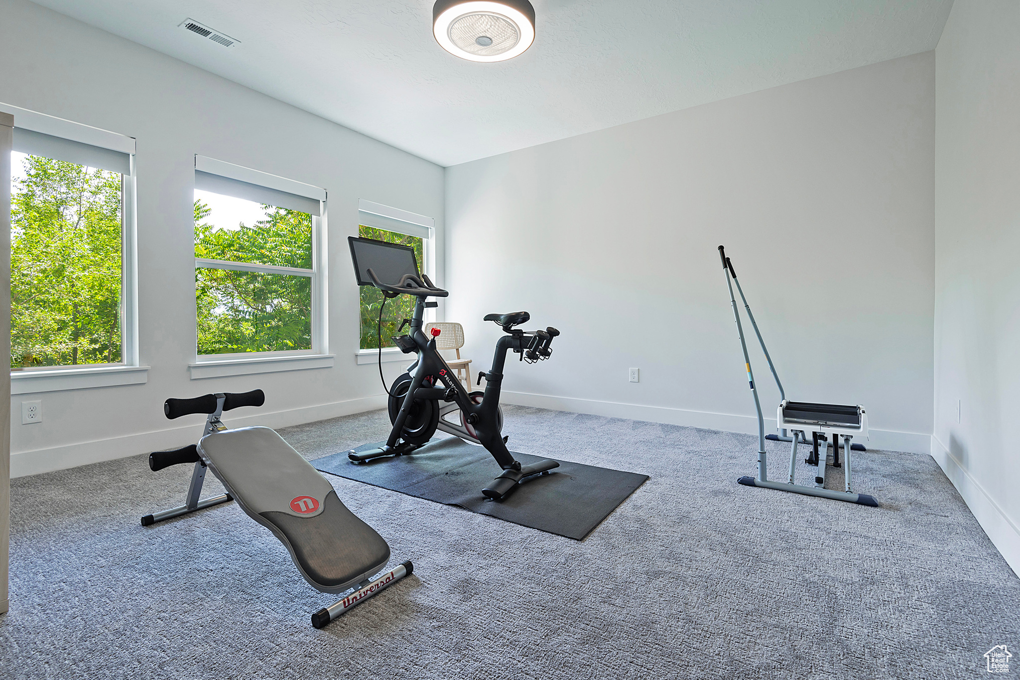 COLUMBUS COURT - Residential