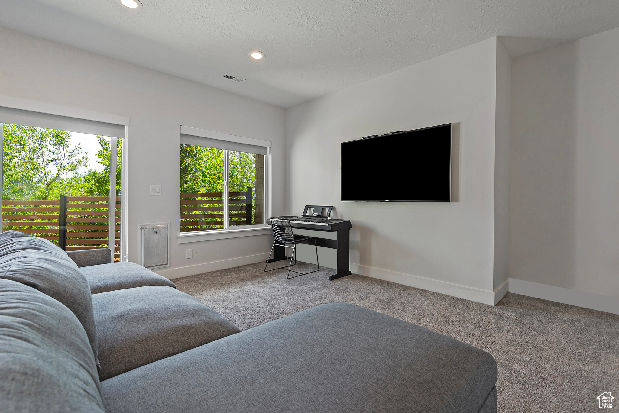 COLUMBUS COURT - Residential