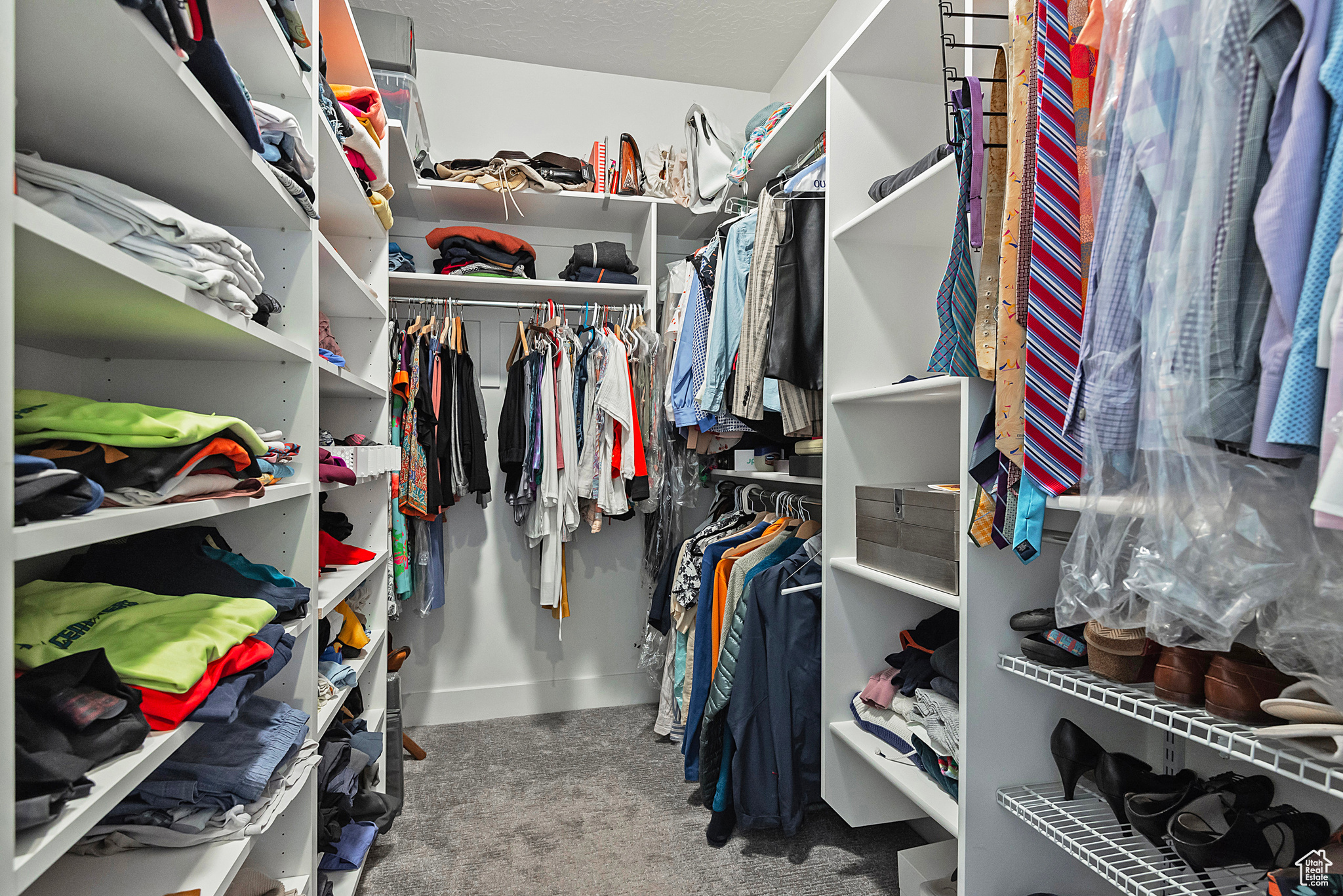 COLUMBUS COURT - Residential