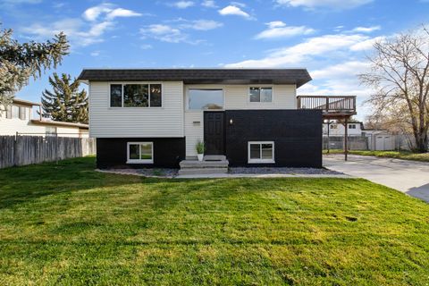 Tiny photo for 2945 S WENDY CIR W, West Valley City, UT 84120 (MLS # 2125670)