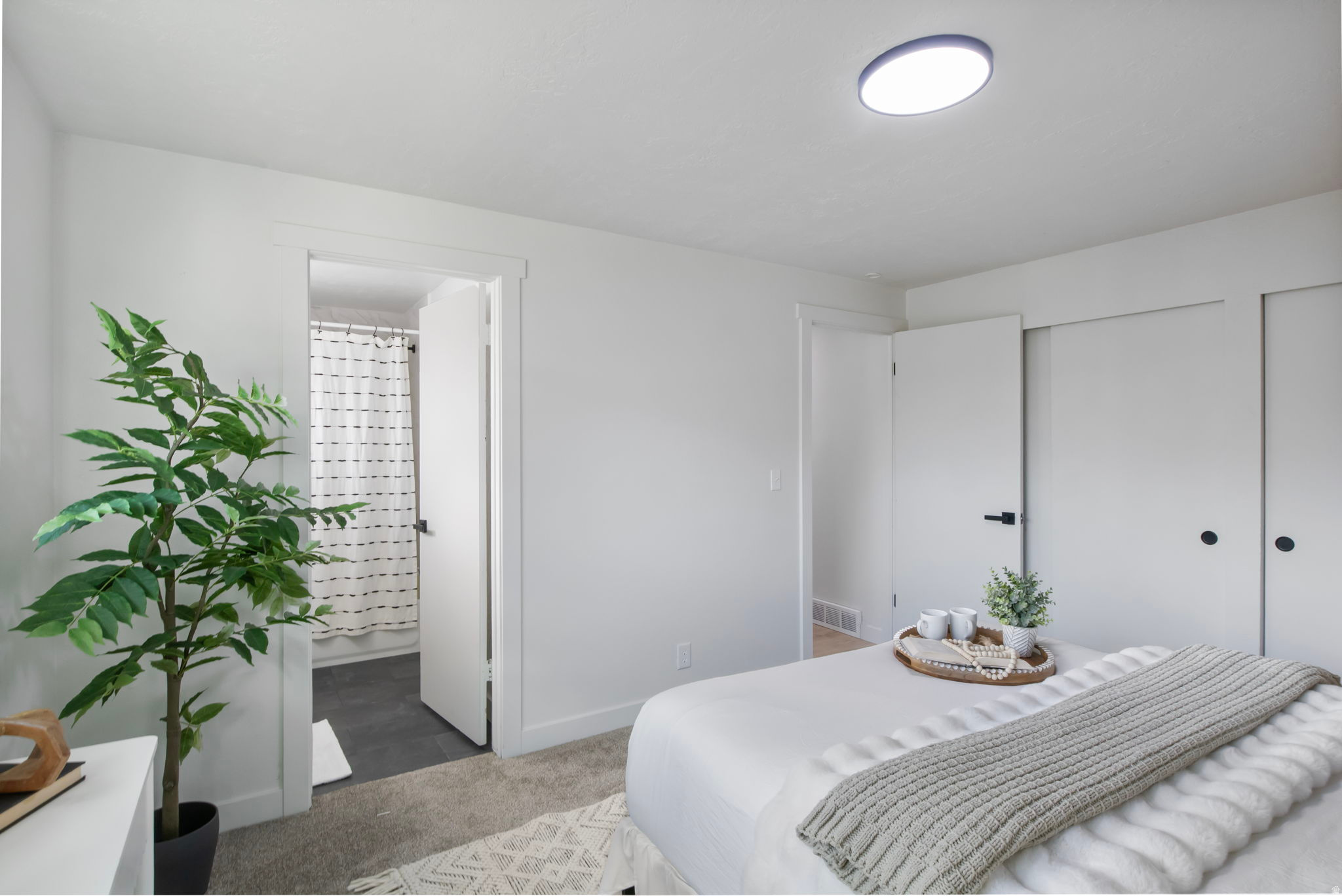 VALLEY DOWNS - Residential