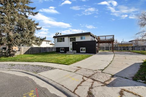 Tiny photo for 2945 S WENDY CIR W, West Valley City, UT 84120 (MLS # 2125670)