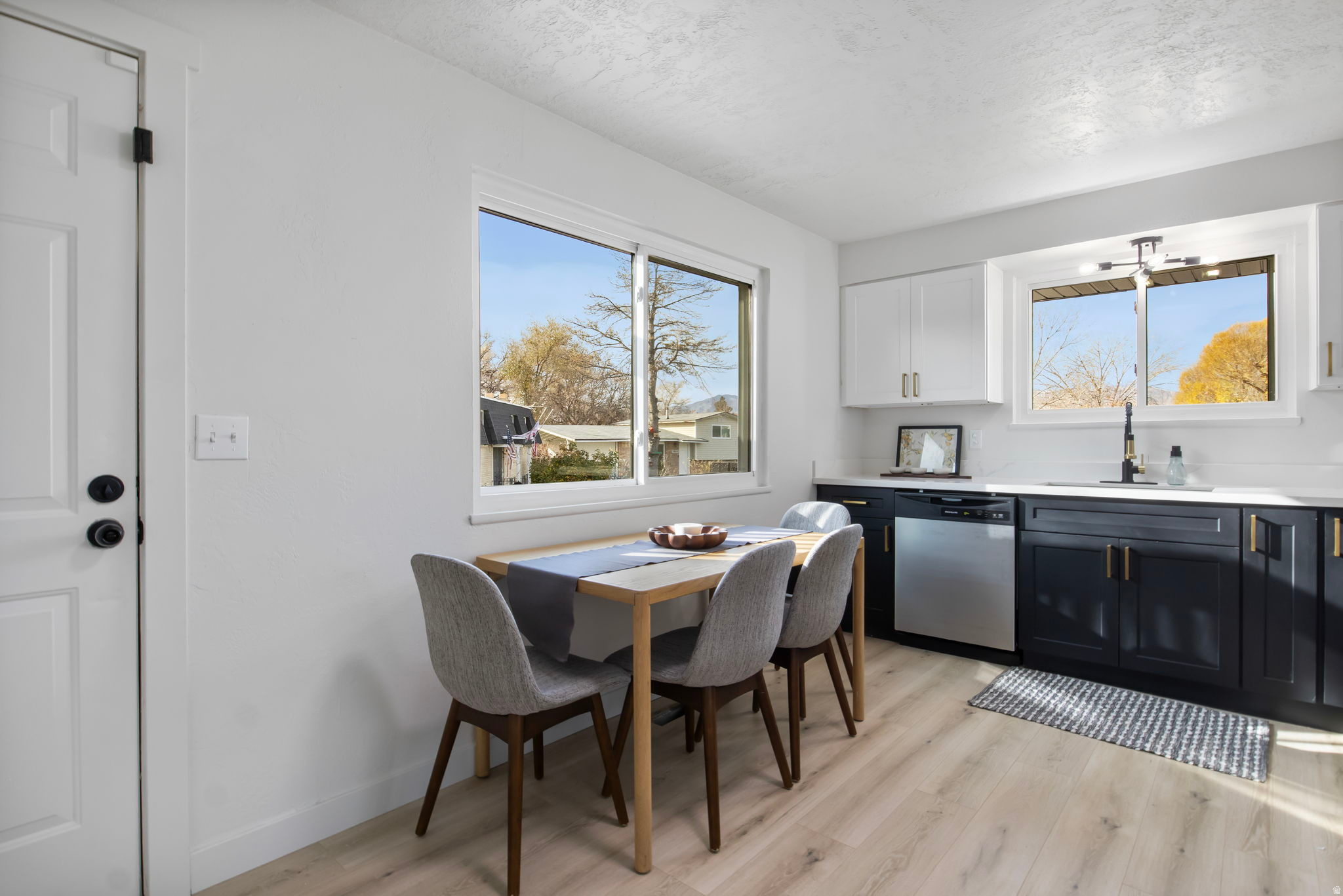 VALLEY DOWNS - Residential