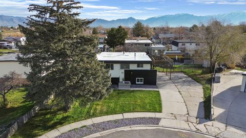 Tiny photo for 2945 S WENDY CIR W, West Valley City, UT 84120 (MLS # 2125670)