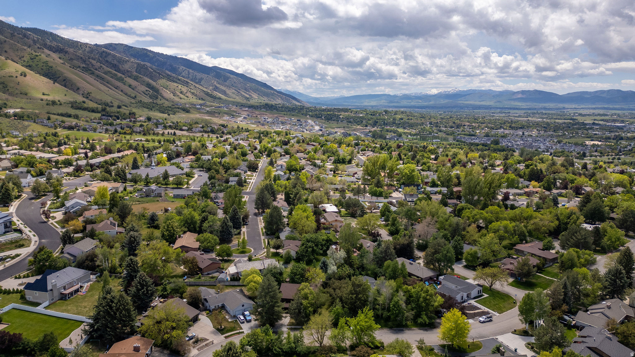 MOUNT LOGAN - Residential