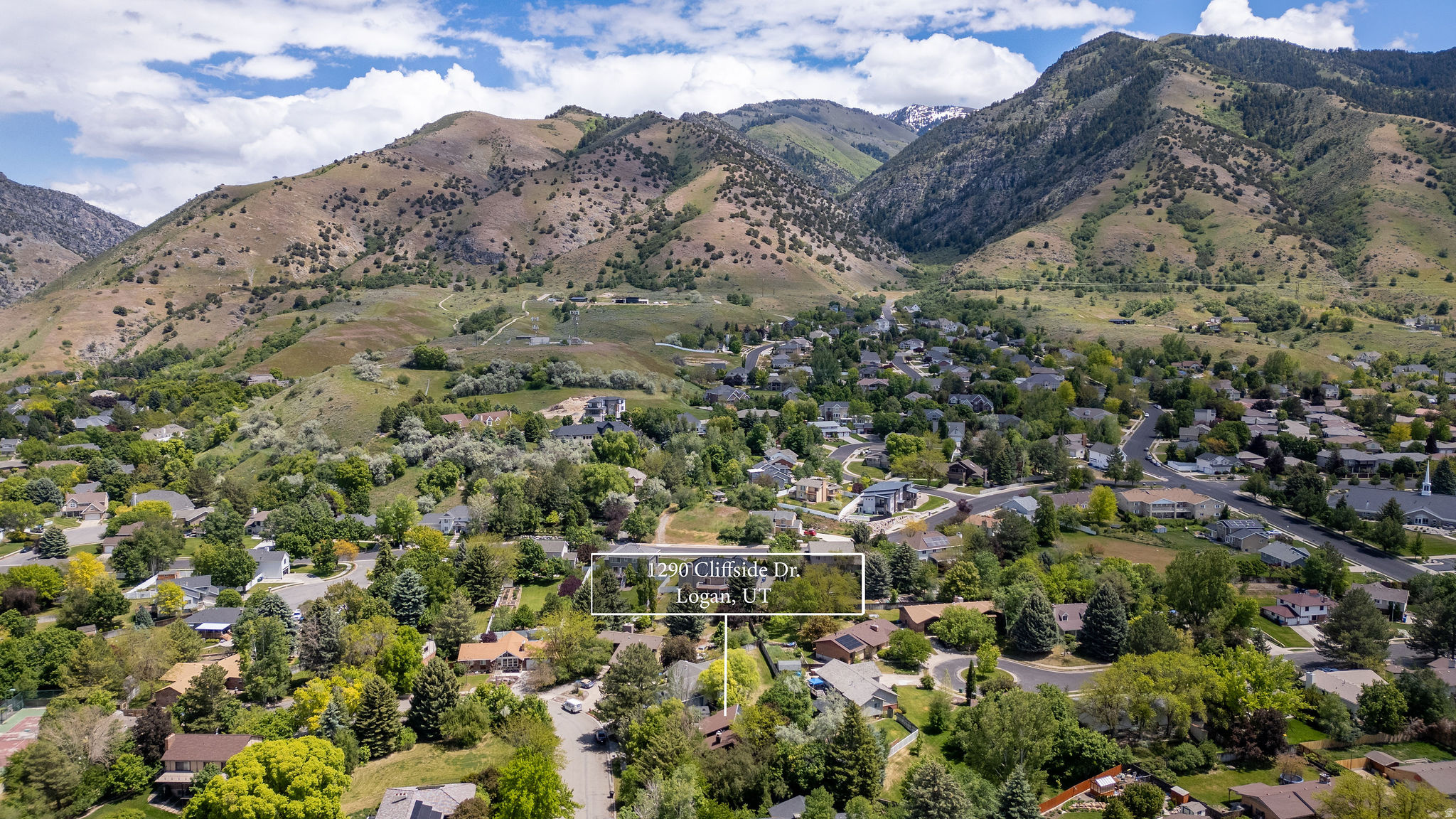 MOUNT LOGAN - Residential