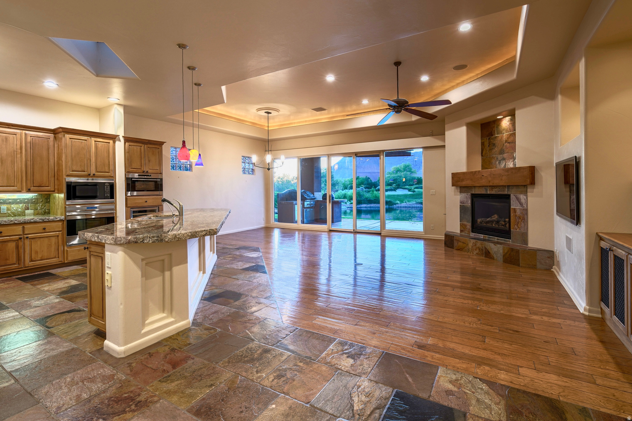 KACHINA SPRINGS AT ENTRADA - Residential