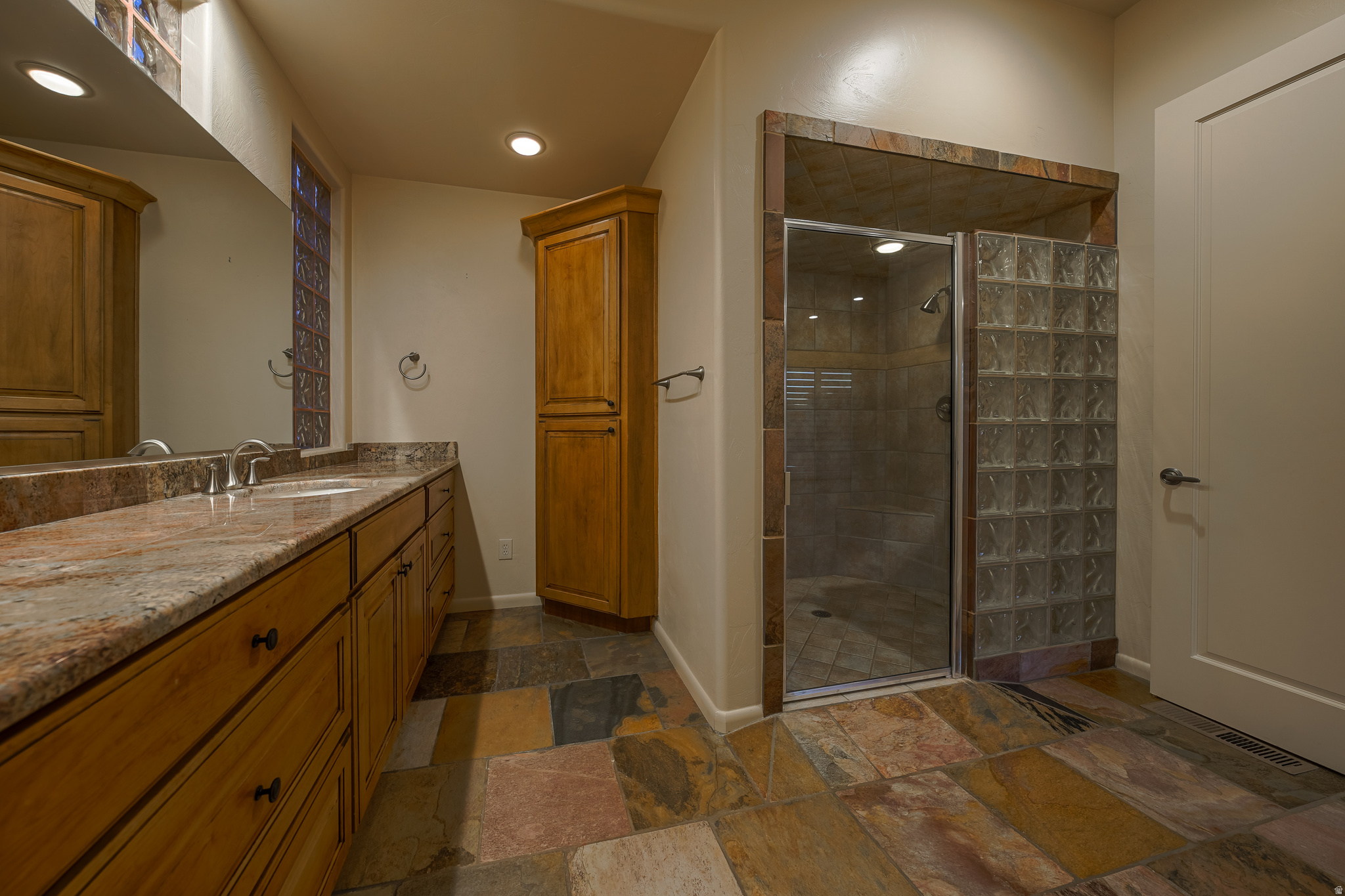 KACHINA SPRINGS AT ENTRADA - Residential