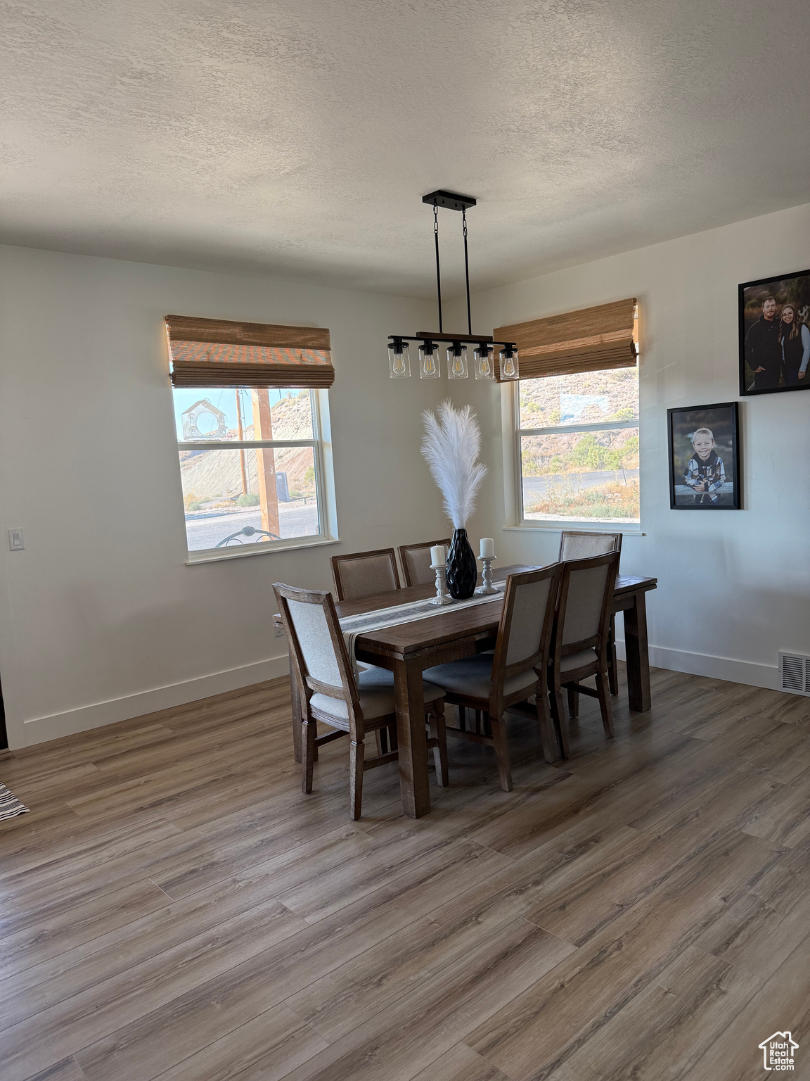 RIVER ROCK - Residential