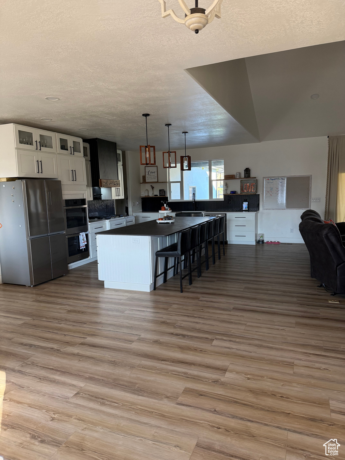 RIVER ROCK - Residential