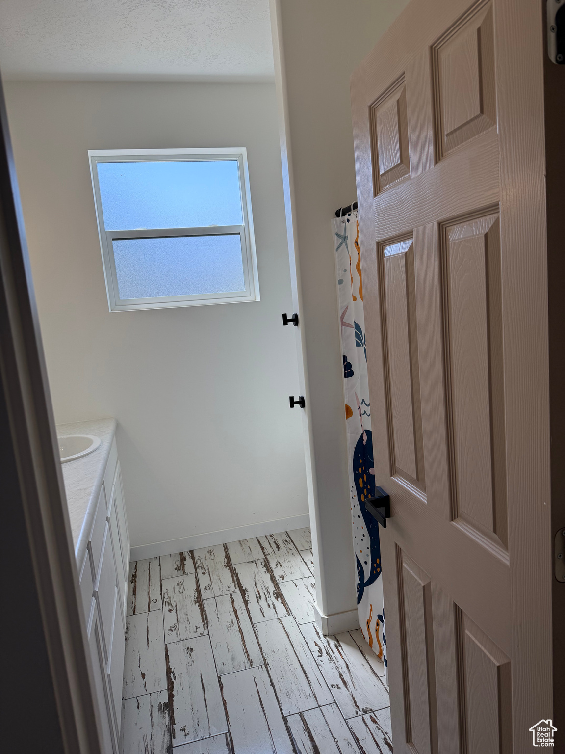 RIVER ROCK - Residential