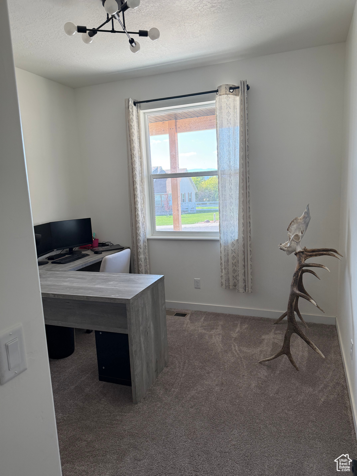 RIVER ROCK - Residential