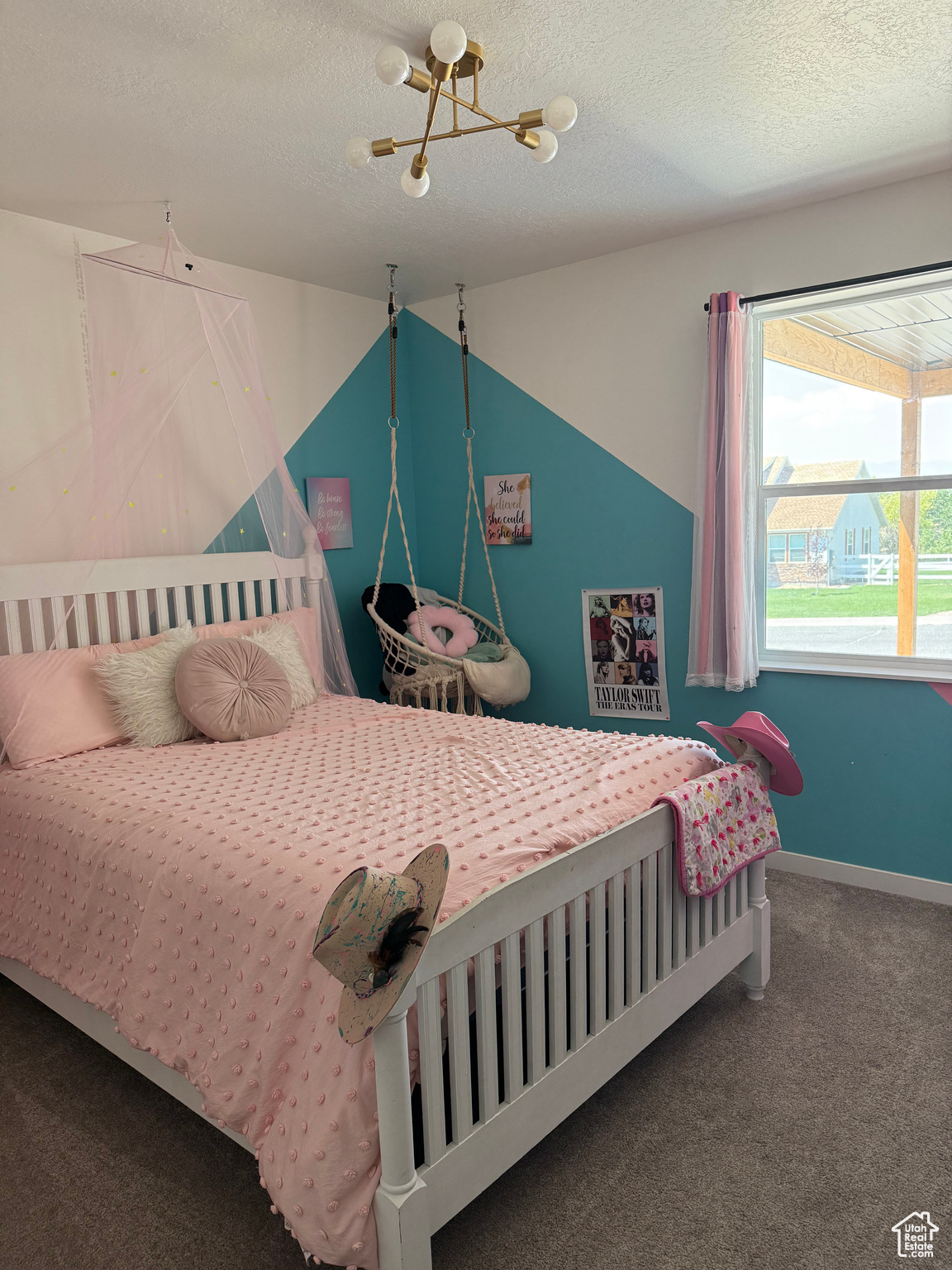 RIVER ROCK - Residential