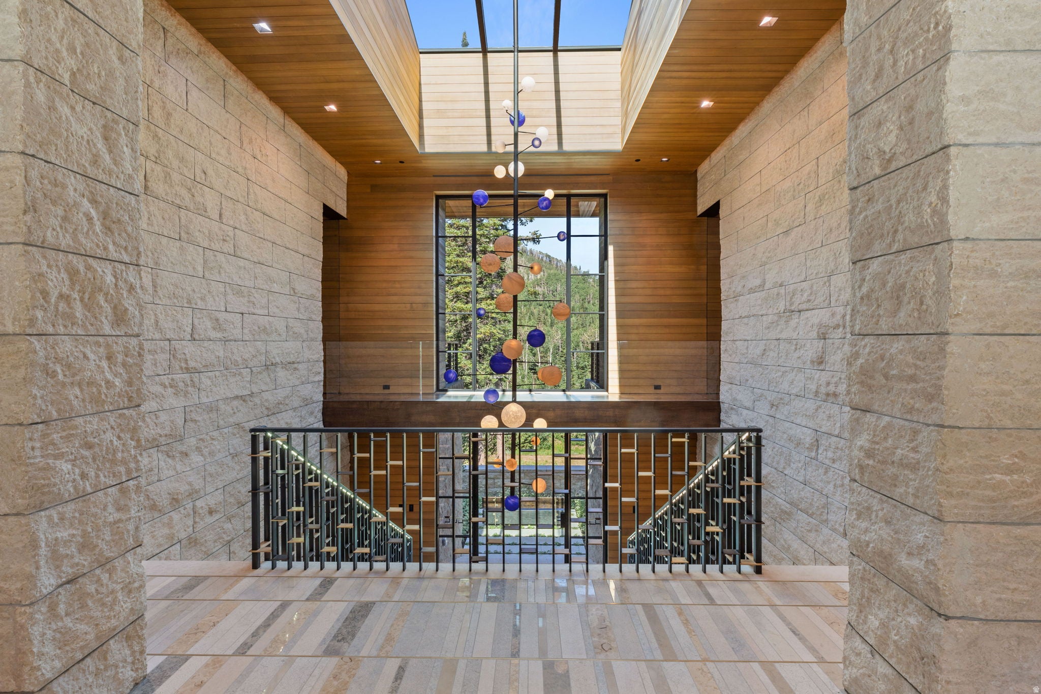 253 WHITE PINE CANYON RD